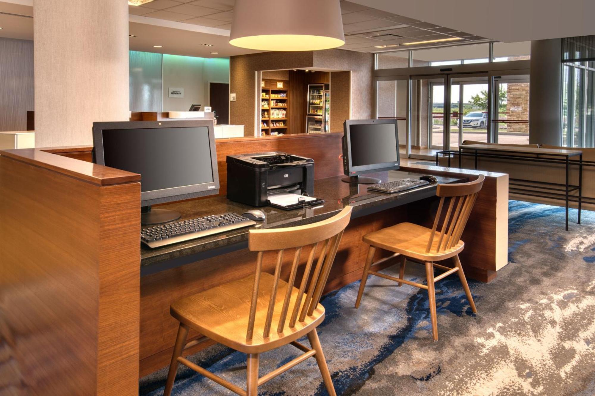 Fairfield Inn & Suites By Marriott Moncton Esterno foto
