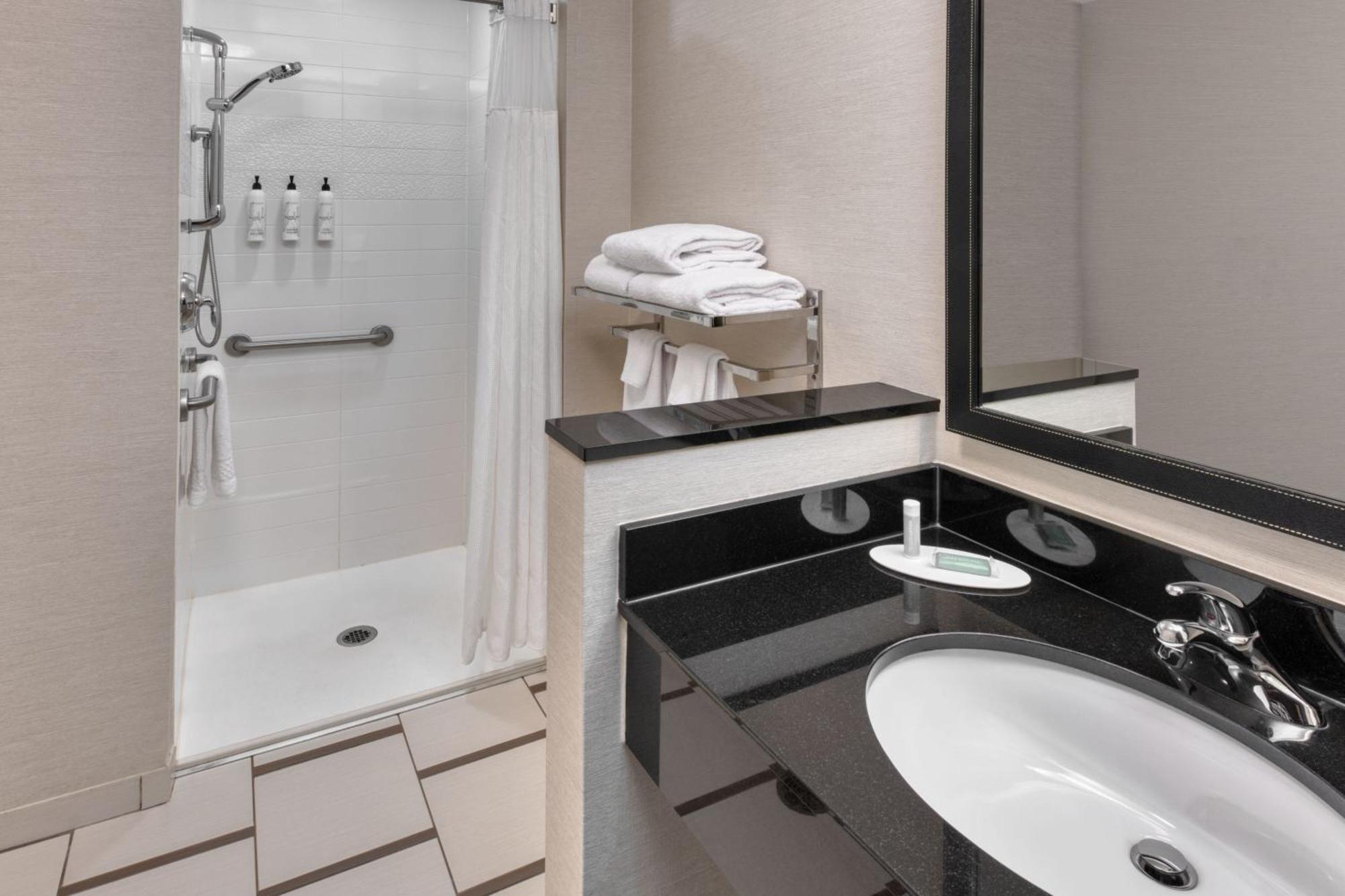 Fairfield Inn & Suites By Marriott Moncton Esterno foto
