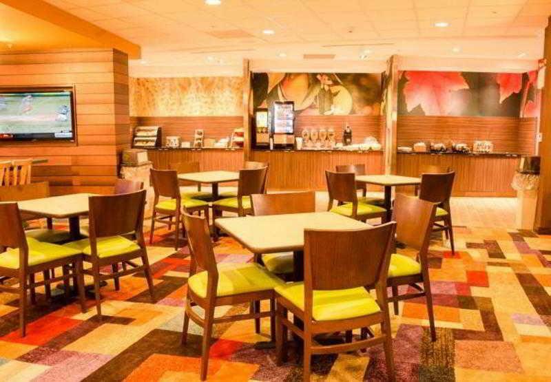 Fairfield Inn & Suites By Marriott Moncton Esterno foto